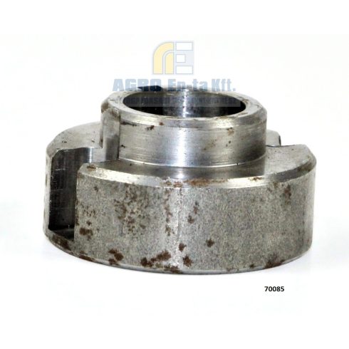 Közdarab - hidraulika szivattyú hajtás 70085