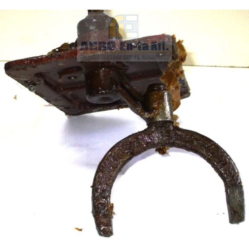 TEREPVÁLTÓ FEDÉL RÖVID KAROS (80-1723010B)